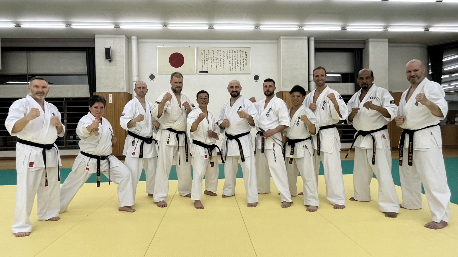 Grupo de cinturones negros de Kyokushin-kan